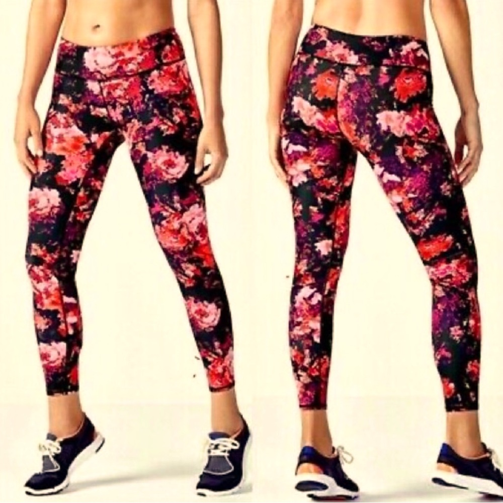 Fabletics Floral Pink/Red/Black Capri Size 8